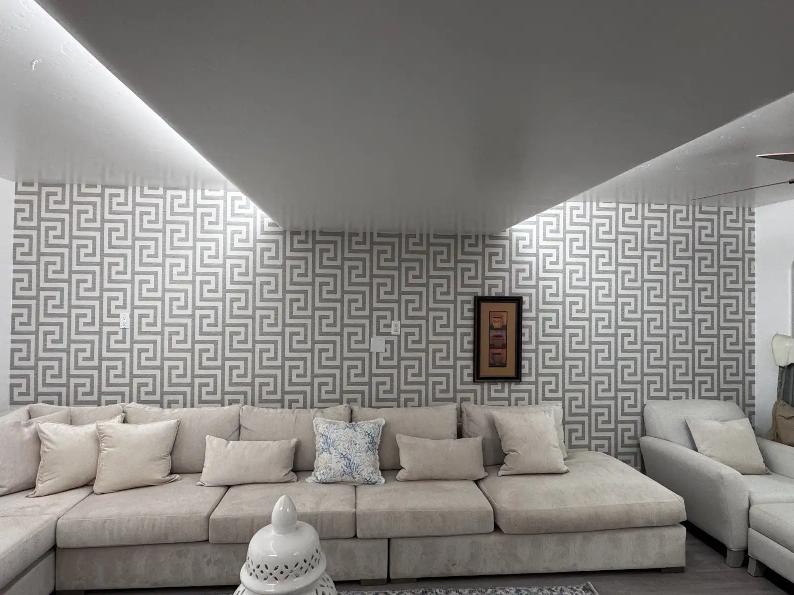 Luxury Master Bedroom Wallpaper